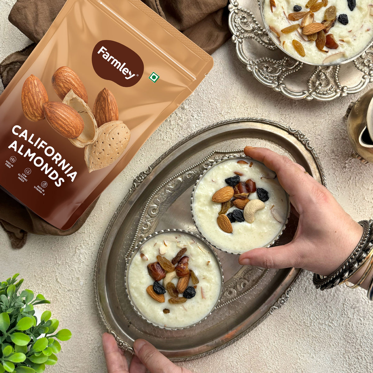 Premium California Almonds Farmley Standee Pouch 700 g